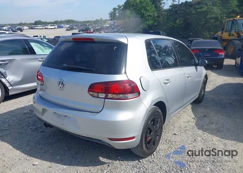 2011 Volkswagen Golf 2.5L 4-Door z USA, uszkodzony, nr VIN WVWDB7AJ2BW057800